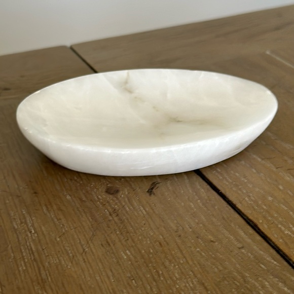 Genuine white alabaster marble stone soap or ring dish bathroom vanity - Picture 7 of 8